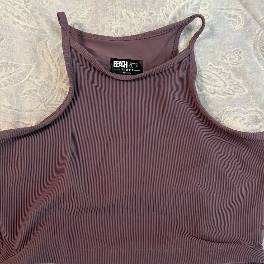 Beach Riot workout top. - Picture 2 of 5